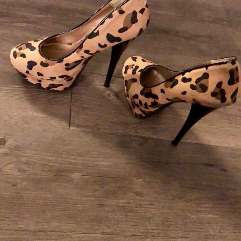 Leopard Heels 👠 - Picture 4 of 4